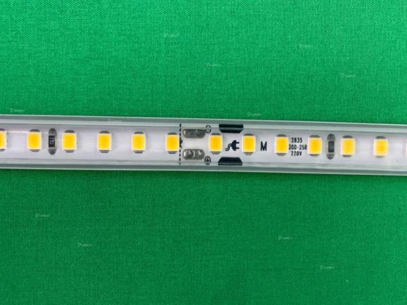 220v2835120d25r126